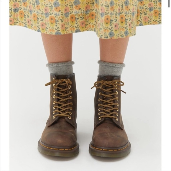 New Dr Martens 1460 brown distressed boots Size 9 - Picture 1 of 14